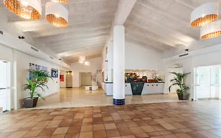 Globales Aparthotel Bouganvilla Sa Coma